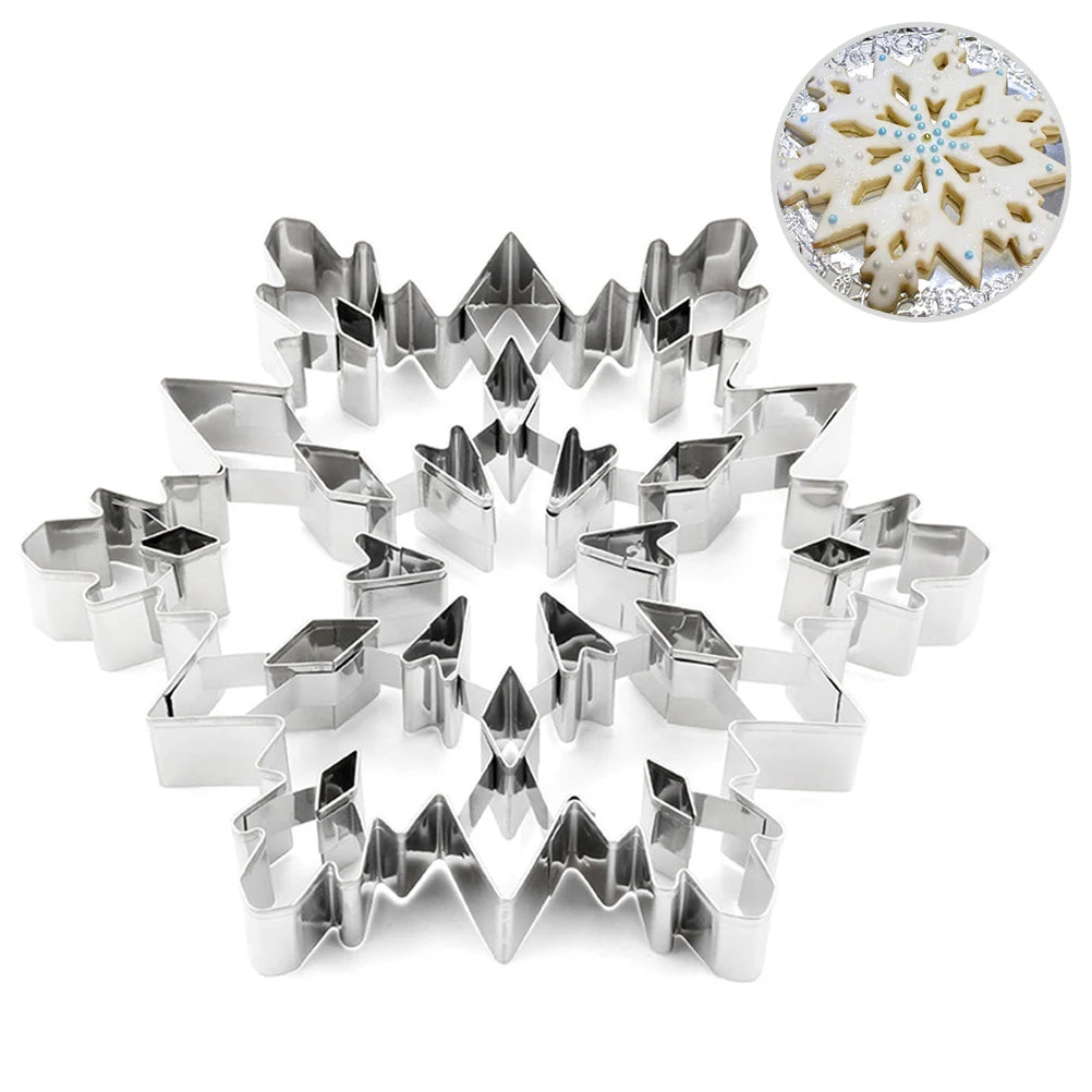 Snowflake Cake Mold Food Grade Materials Multipurpose Easy To Clean Baking Mold Lightweight for Sandwiches for Winter Desserts