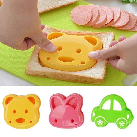 2pcs Sandwich Mould Bear Cat Rabbit Car Shaped Bread Mold Cake Biscuit Embossing Device Crust Cookie Cutter /