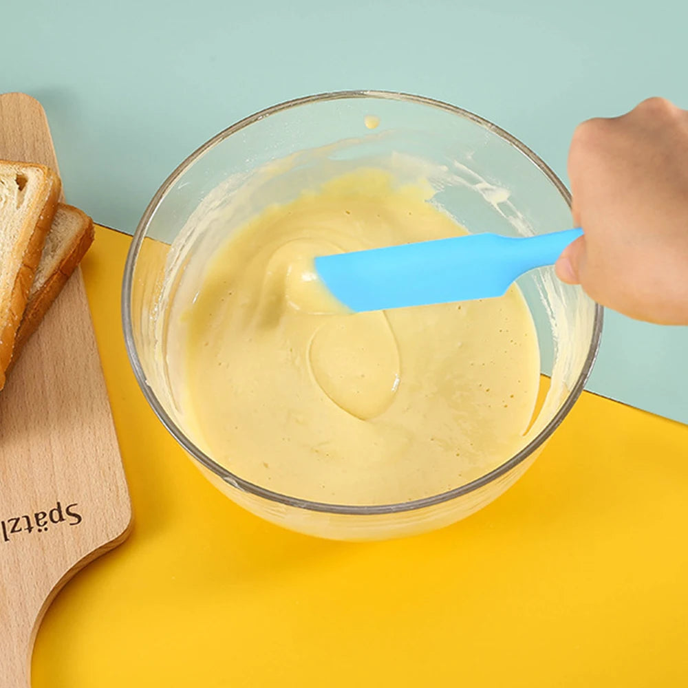 Nordic Silicone Cake Spatula — Wide Food-Grade Scraper for Baking