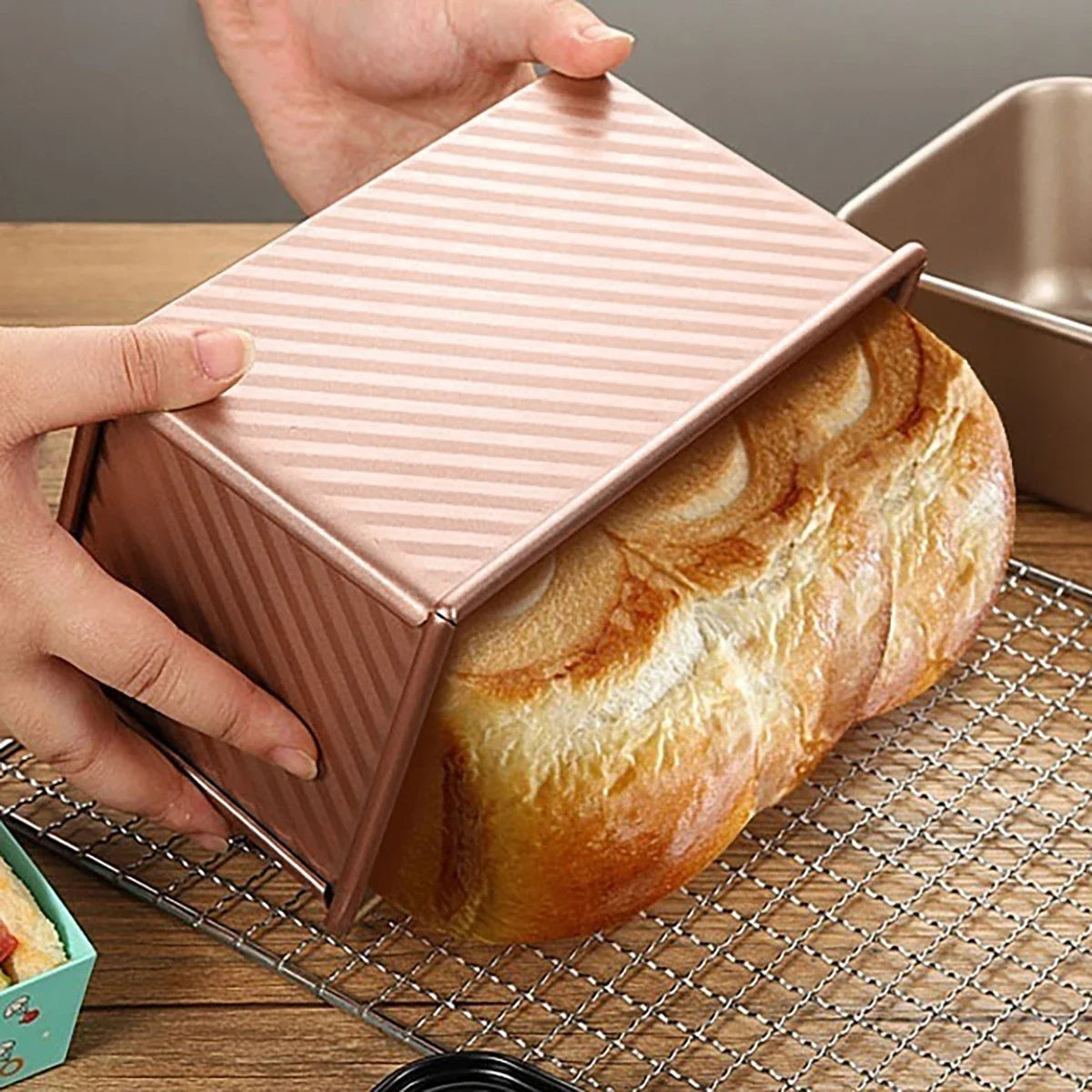 Non-Stick Loaf Pan with Lid - Carbon Steel Bread & Cake Baking Pan