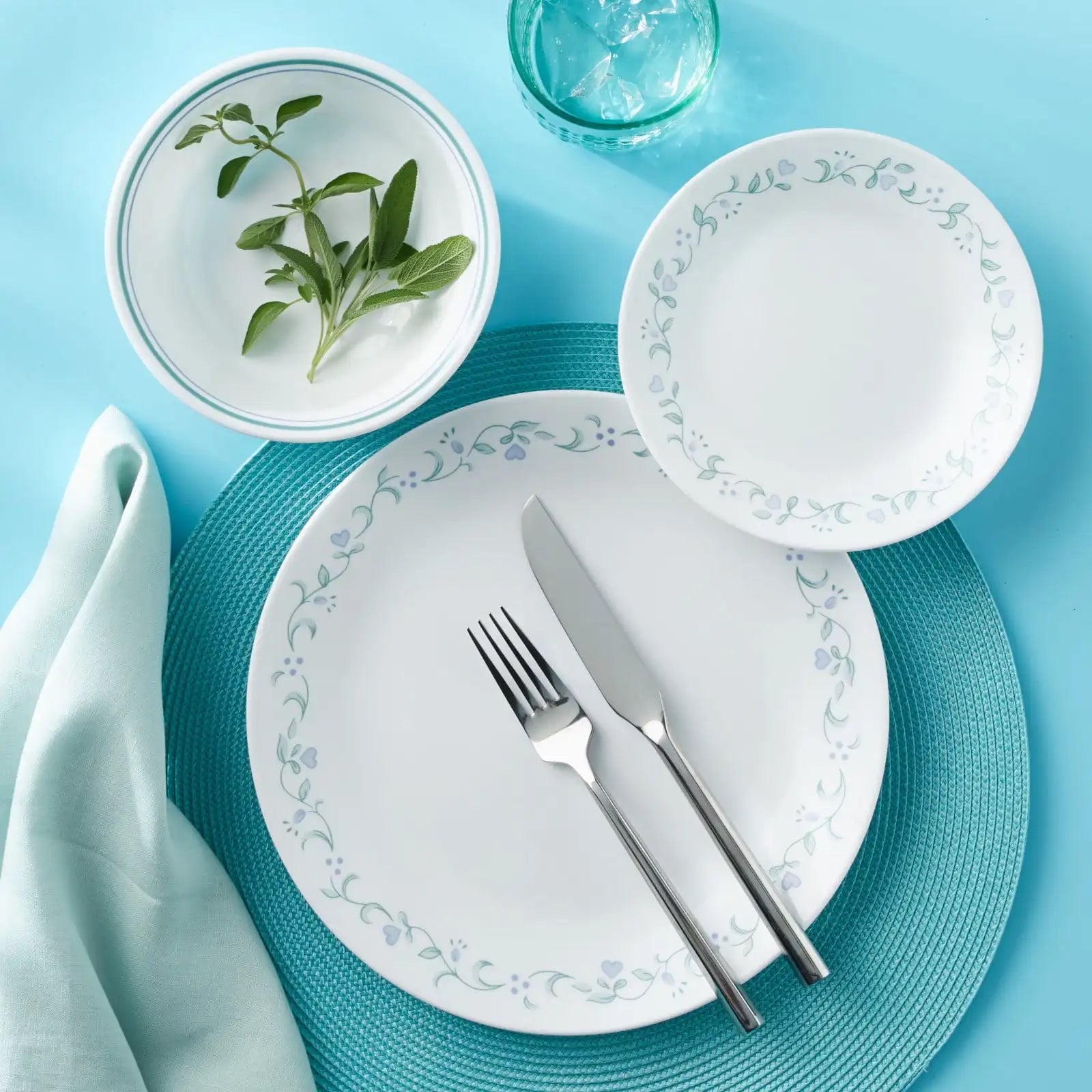 White and Green Round 12-Piece Dinnerware Set – Non-Porous Easy-Clean Ceramic Tableware Service for 4